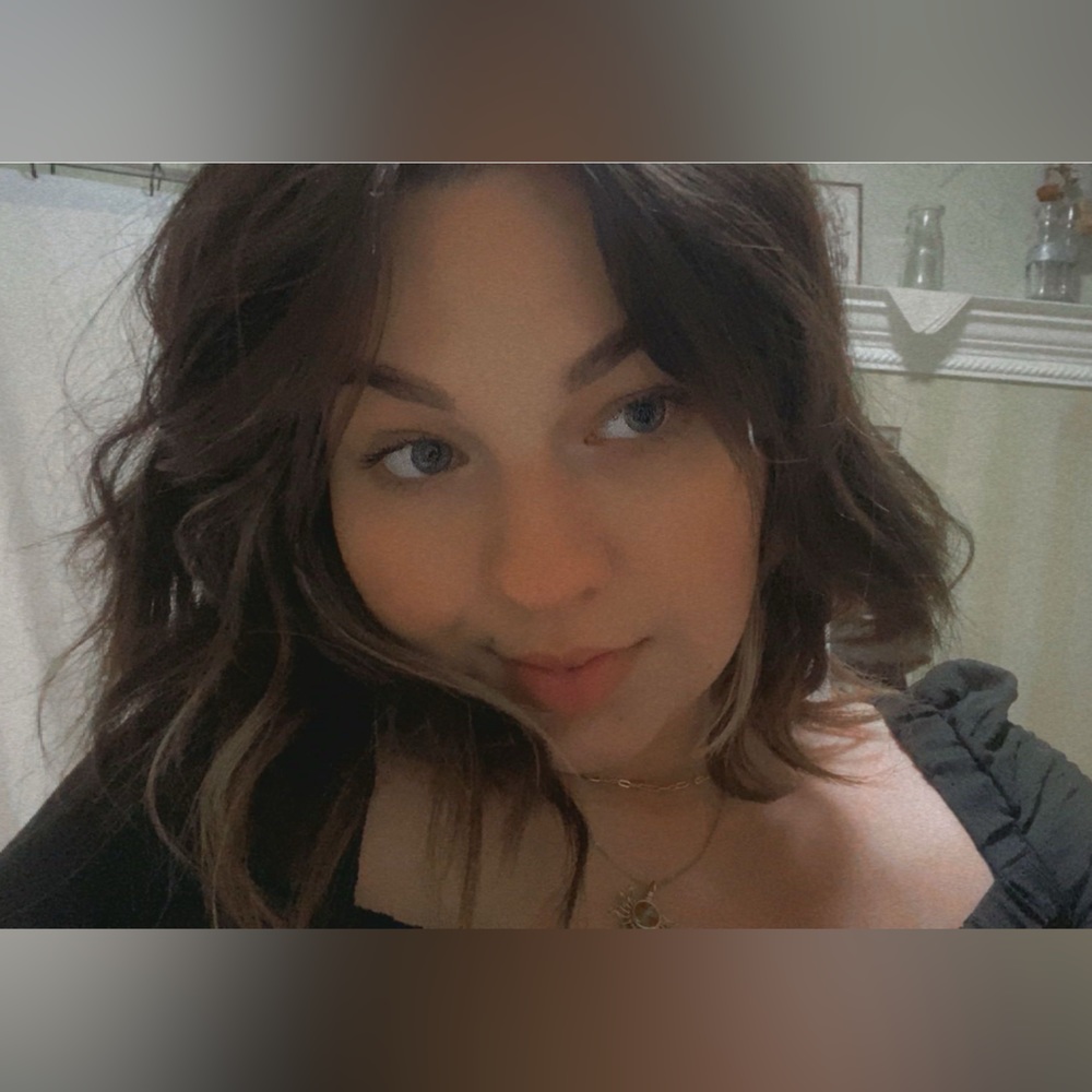 Meet your Posher, Olivia